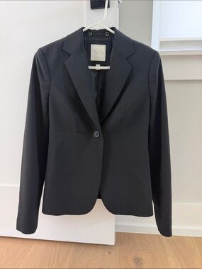 The Limited Black Single-Button Women's Blazer - Tailored Work Jacket